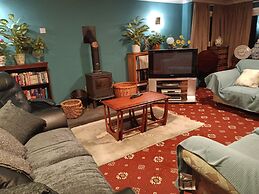 Hotel 5 Ravenhurst Drive