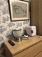 Hotel 5 Ravenhurst Drive