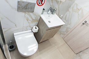 Brand Urban Getaway in Megaro Mousikis