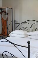 The Suite Spot - At The Heart Of The Old Town