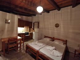 Evagelia traditional studio on the sea