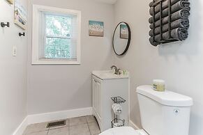 Atl Home Close To Airport, Tyler Perry, Betline 3 Bedroom Home by Reda