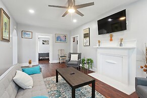 Atl Home Close To Airport, Tyler Perry, Betline 3 Bedroom Home by Reda