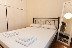 Luxury Pireas Stay New 2BR Urban Escape