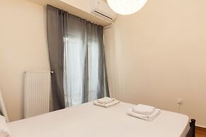 Luxury Pireas Stay New 2BR Urban Escape