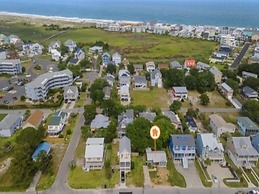 Lil Pearl 2 Bedroom Bungalow by RedAwning