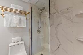 Mana Kai #403 2 Bedroom Condo