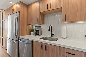 Mana Kai #403 2 Bedroom Condo