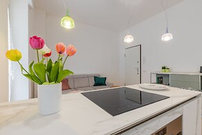 Design Premium apartment in center Milan