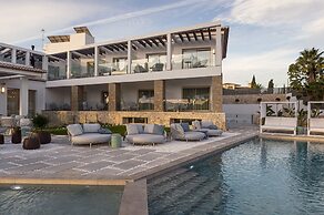 Dionis Boutique Hotel & Spa