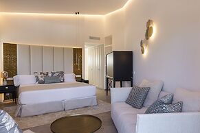 Dionis Boutique Hotel & Spa