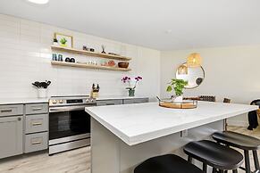 Aloha Chic Penthouse Vistas