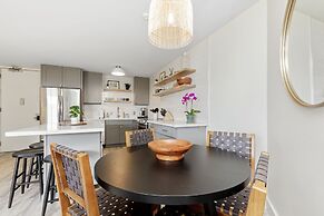 Aloha Chic Penthouse Vistas