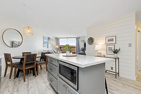 Aloha Chic Penthouse Vistas