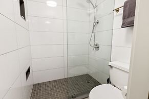 Aloha Chic Penthouse Vistas