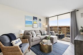 Aloha Chic Penthouse Vistas
