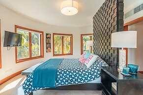 Penthouse With Jacuzzi Near the sea C2