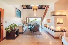 Penthouse With Jacuzzi Near the sea C2