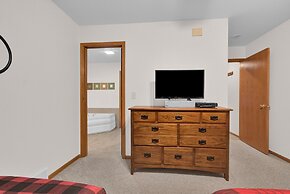 Lodges Of The Lakes