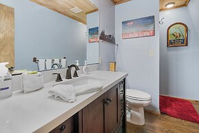 Summit Mountain Lodge