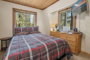 Summit Mountain Lodge