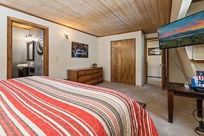 Summit Mountain Lodge