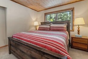 Summit Mountain Lodge