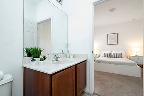 Amazing 4Bd Screened Pool Close to Disney 4572