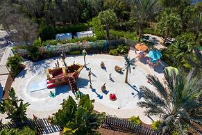 Charming 3Bd Close to Disney @ Festival 1026