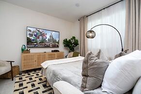 Charming 3Bd Close to Disney @ Festival 1026