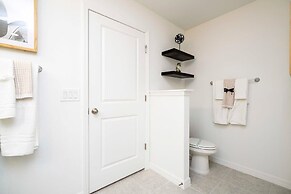 Charming 3Bd Close to Disney @ Festival 1026