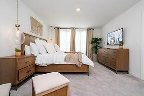 Charming 3Bd Close to Disney @ Festival 1026
