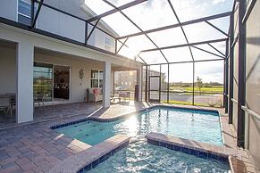 Fantastic Eight Bedrooms SF w/ Screened Pool at Storey Lake Resort 288