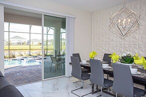 Fantastic Eight Bedrooms SF w/ Screened Pool at Storey Lake Resort 288