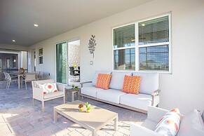 Fantastic Eight Bedrooms SF w/ Screened Pool at Storey Lake Resort 288