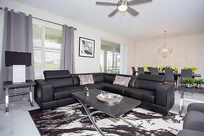 Fantastic Eight Bedrooms SF w/ Screened Pool at Storey Lake Resort 288