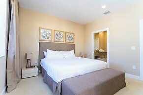 Gorgeous 4 Bd Close to Disney @ Magic Village 3114