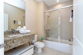 Gorgeous 4 Bd Close to Disney @ Magic Village 3114