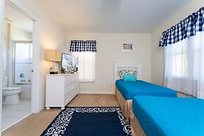 Gorgeous 4 Bedroom w/ Pool Close to Disney 920