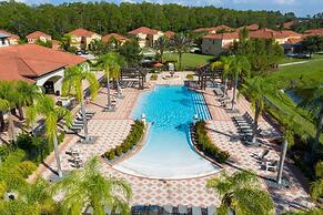 Gorgeous 4 Bedroom w/ Pool Close to Disney 920