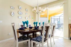 Gorgeous 4 Bedroom w/ Pool Close to Disney 920