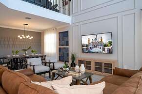 Gorgeous 5Bd Screened Pool at Champions Gate 1125