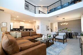 Gorgeous 5Bd Screened Pool at Champions Gate 1125