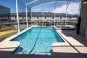 Gorgeous 5Bd Screened Pool at Champions Gate 1125