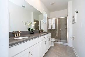 Gorgeous 5Bd Screened Pool at Champions Gate 1125