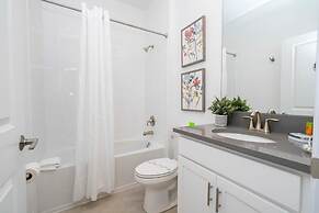 Gorgeous 5Bd Screened Pool at Champions Gate 1125