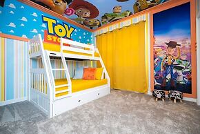 Gorgeous 5Bd Screened Pool at Champions Gate 1125