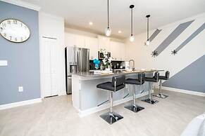 Marvelous 5Bd w/ Pool Close to Disney @ Storey Lake 2629