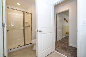 Marvelous 5Bd w/ Pool Close to Disney @ Storey Lake 2629