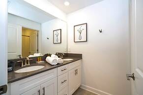 Marvelous 5Bd w/ Pool Close to Disney @ Storey Lake 2629